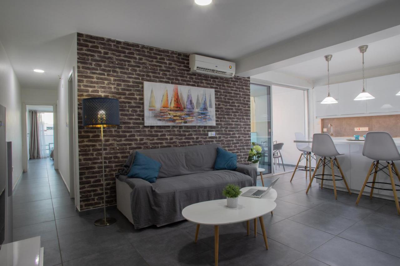 Poseidon Apartment By Michalis Ayía Nápa Extérieur photo