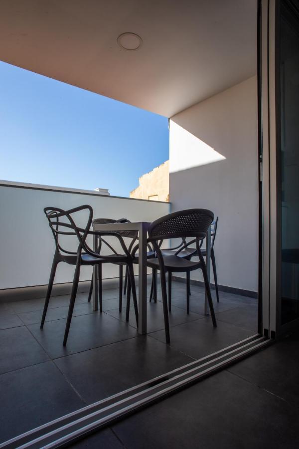 Poseidon Apartment By Michalis Ayía Nápa Extérieur photo