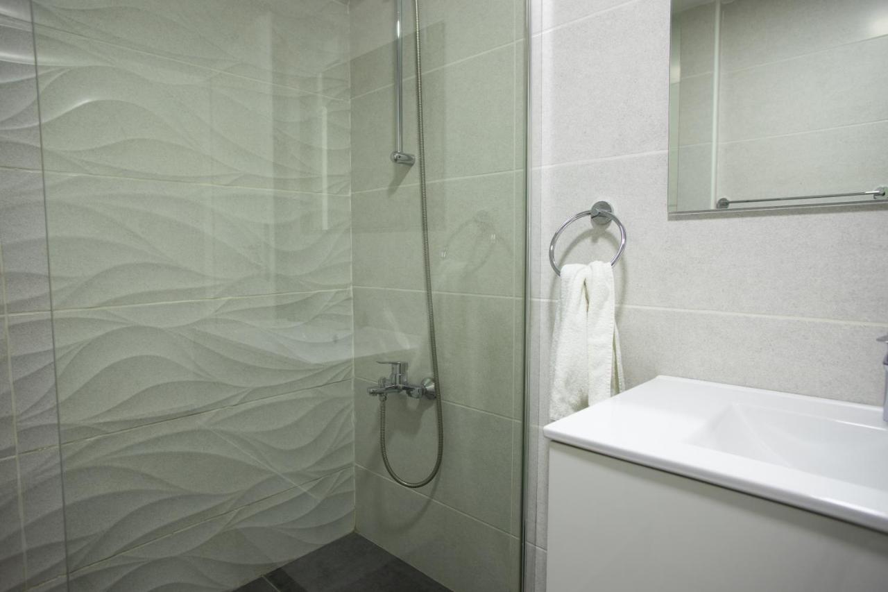 Poseidon Apartment By Michalis Ayía Nápa Extérieur photo